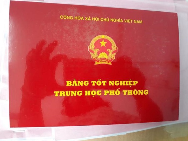 Làm bằng cấp ba giá rẻ