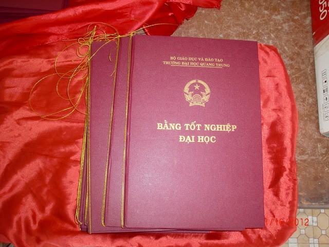 làm bằng đại học